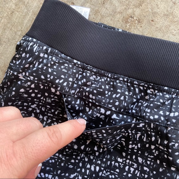 Cypress Club | Tummy Smoothing Golf Skort L - Picture 5 of 6